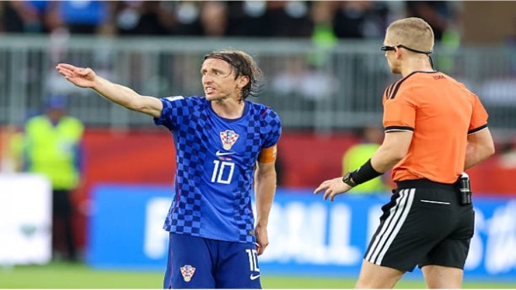 Match Schedule - Evaluating Football Information Transmission Capability